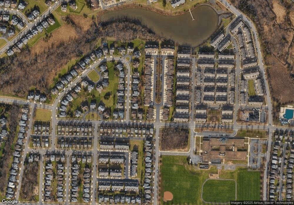 25254 Mcintyre Square, Chantilly, VA 20152 - photo 1