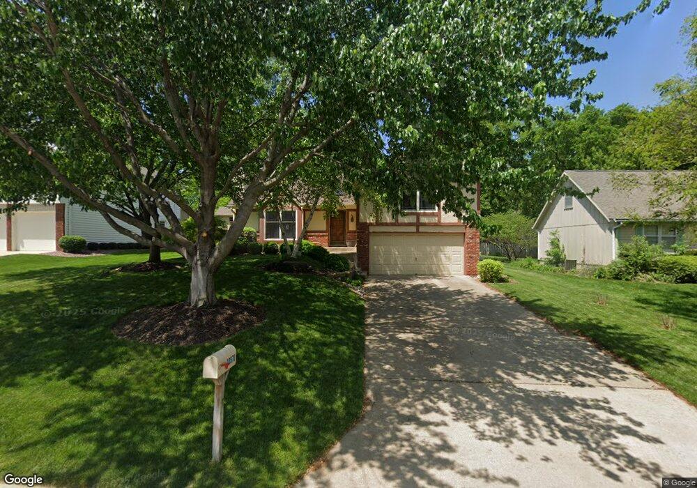 10570 Bradshaw St, Lenexa, KS 66215 - photo 1