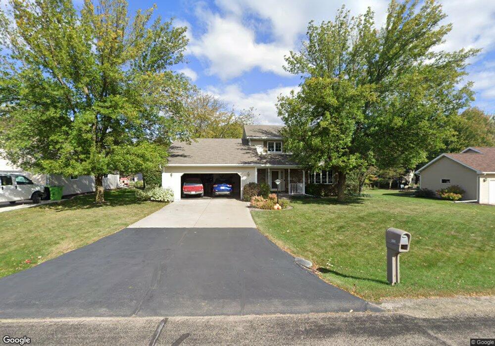 W5838 Hearthstone Dr, Appleton, WI 54915 - photo 1