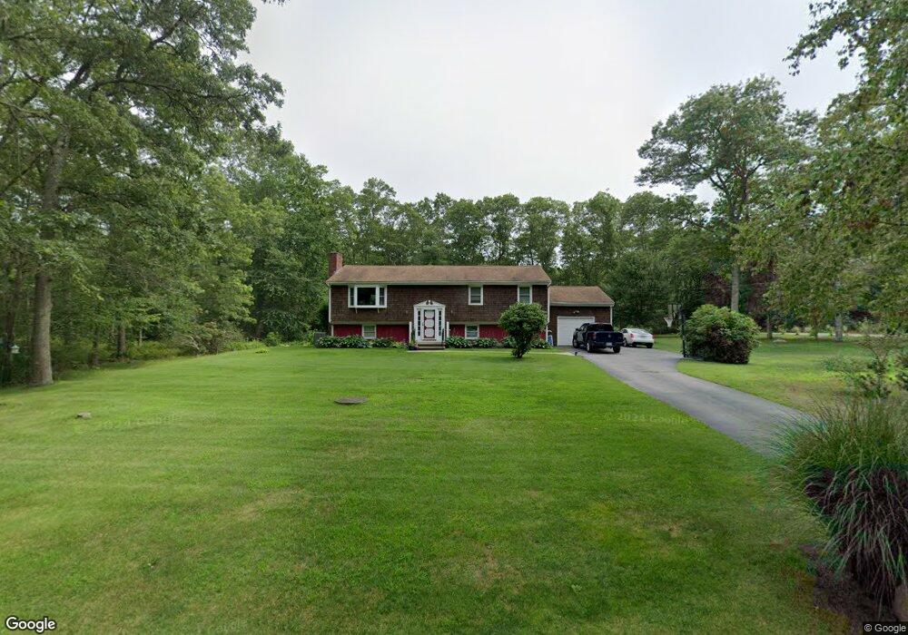 117 Maple Dr, Tiverton, RI 02878 - photo 1