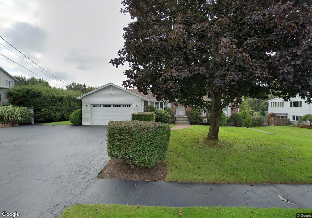 34 Harrington Rd, Waltham, MA 02452 - photo 1