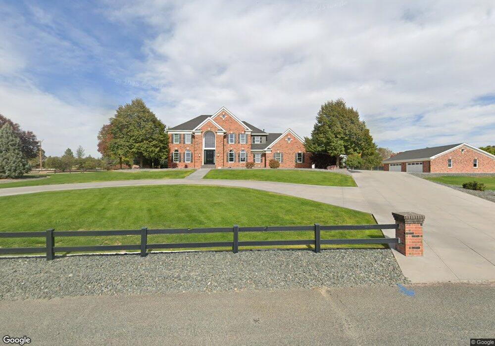 1801 E 34th St, Scottsbluff, NE 69361 - photo 1