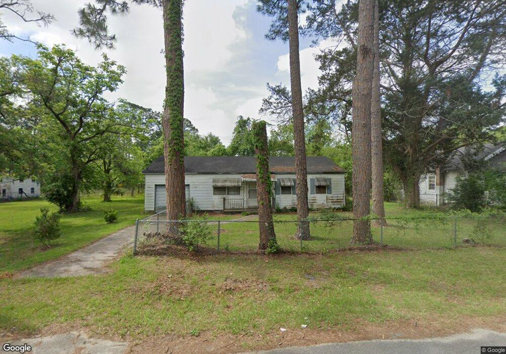 507 E Chattahoochee St, Fitzgerald, GA 31750 - photo 1