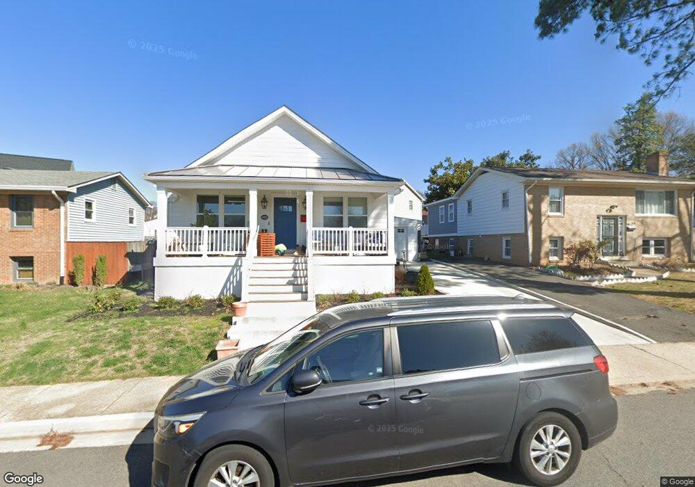 4933 17th Rd N, Arlington, VA 22207 - photo 1