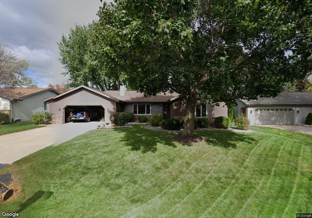 2652 W Sunnyview Rd, Appleton, WI 54914 - photo 1