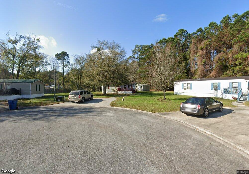 137 Merritt Cir, Brunswick, GA 31520 - photo 1