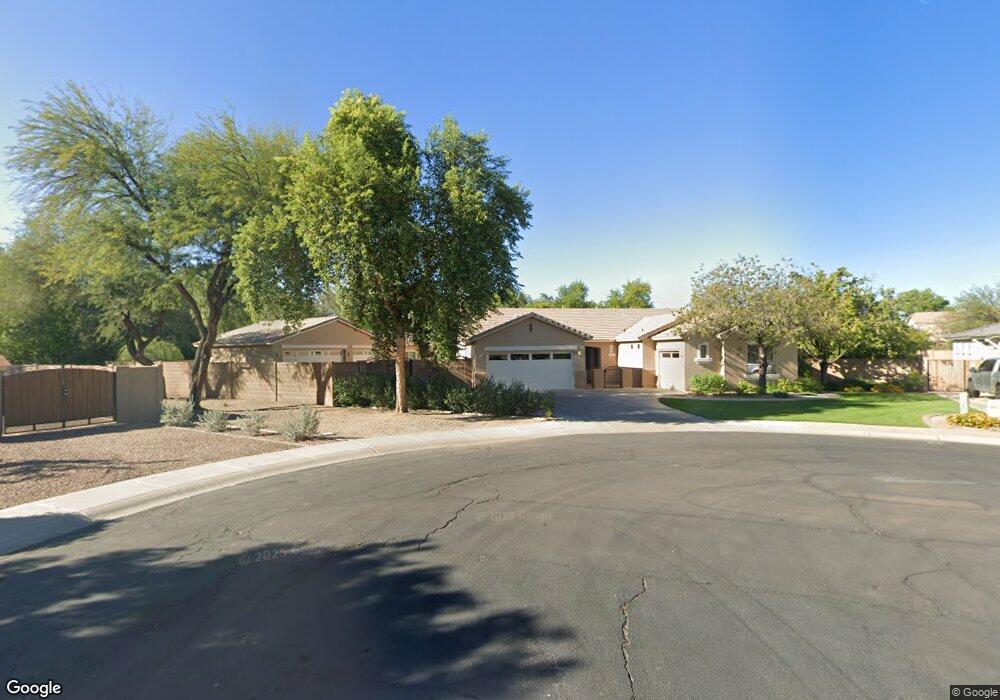 1014 N Claiborne Ct, Gilbert, AZ 85234 - photo 1