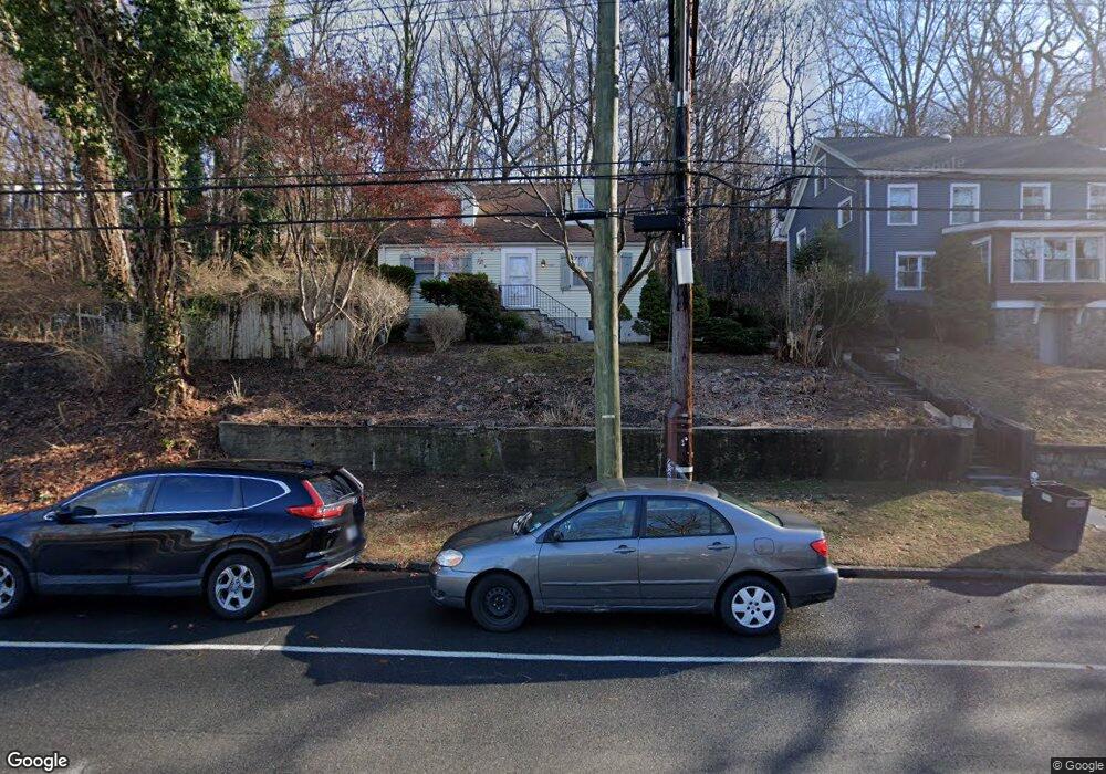 300 Warburton Ave, Hastings On Hudson, NY 10706 - photo 1