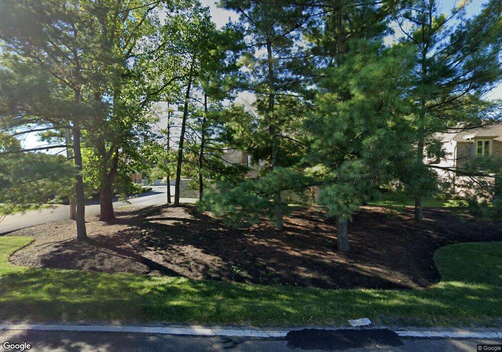 4602 Sandringham Dr unit B, Columbus, OH 43220 - photo 1