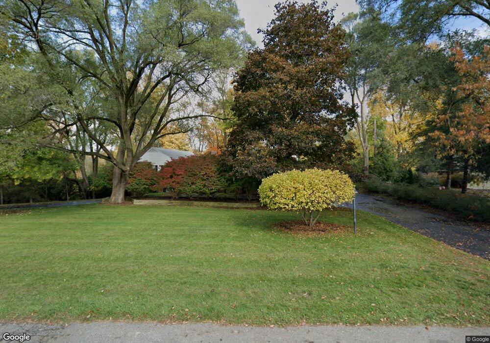 1963 Crosswick Rd, Bloomfield Hills, MI 48301 - photo 1