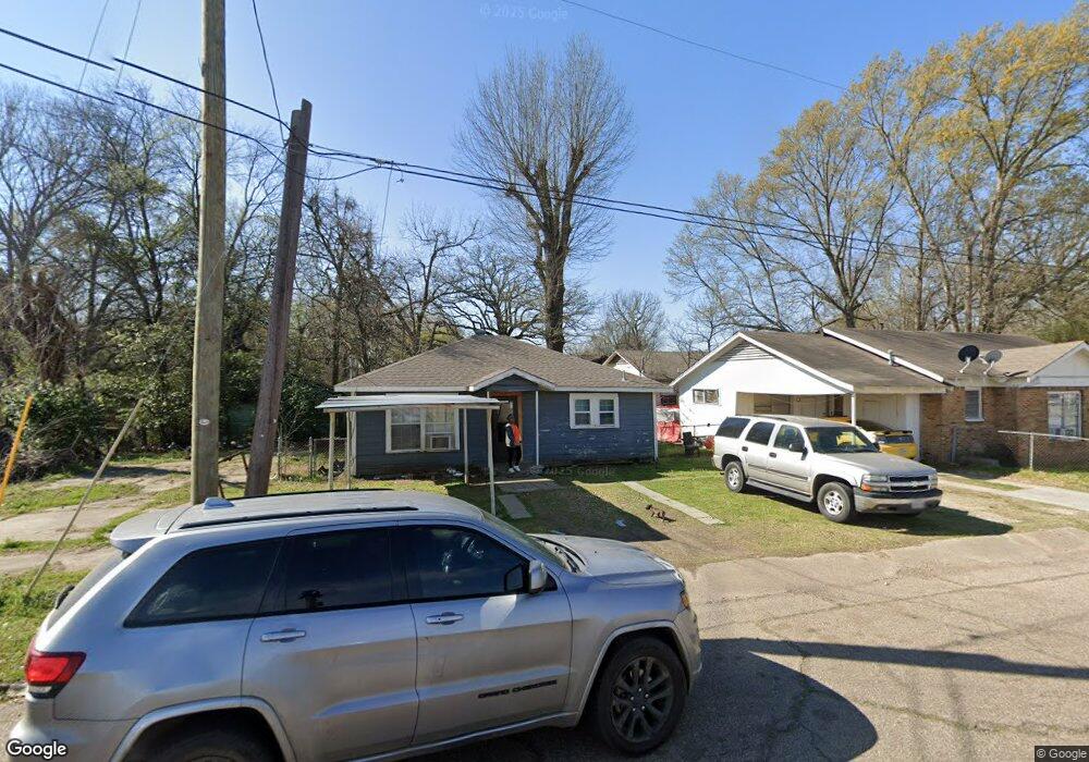 1721 W 10th St, Texarkana, TX 75501 - photo 1