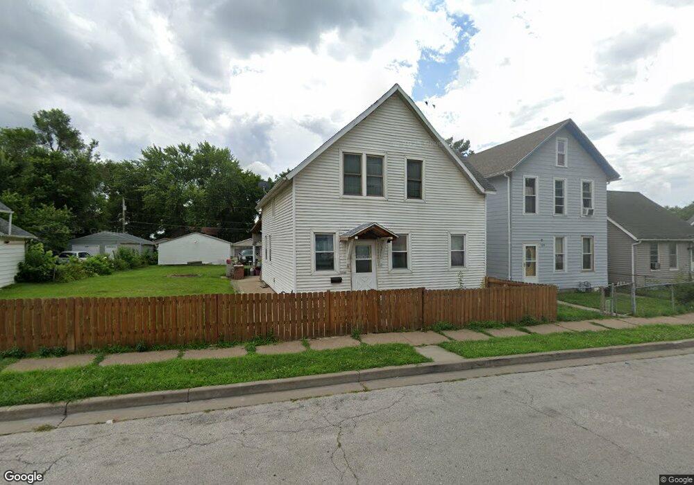 1313 W 7th St, Davenport, IA 52802 - photo 1
