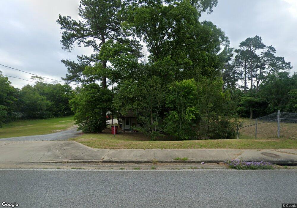 4966 Log Cabin Dr, Macon, GA 31204 - photo 1