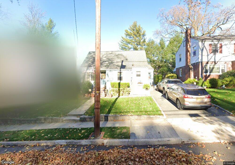 661 Elm Ave, Ridgefield, NJ 07657 - photo 1