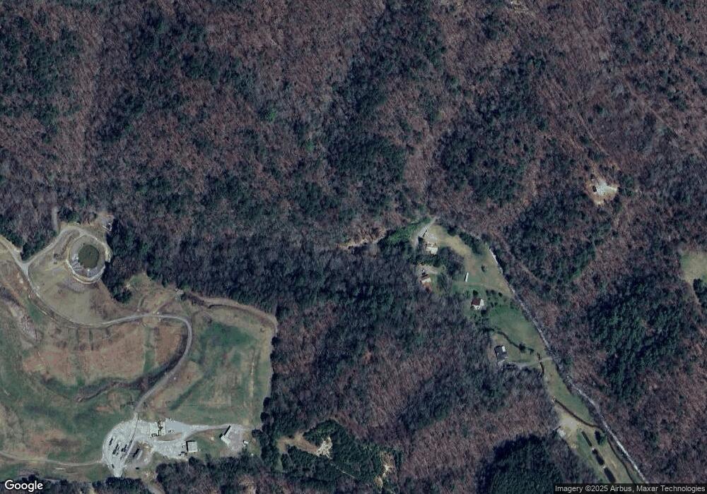 381 Oxford Dr, Ellijay, GA 30540 - photo 1