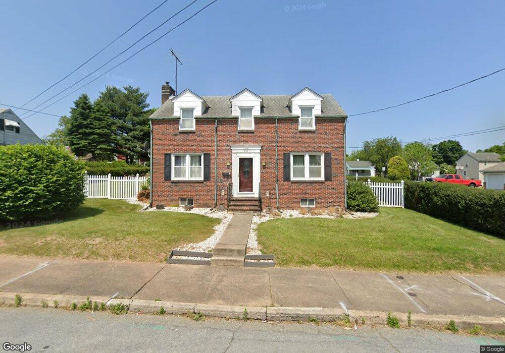 141 E Vine St, Pottstown, PA 19464 - photo 1