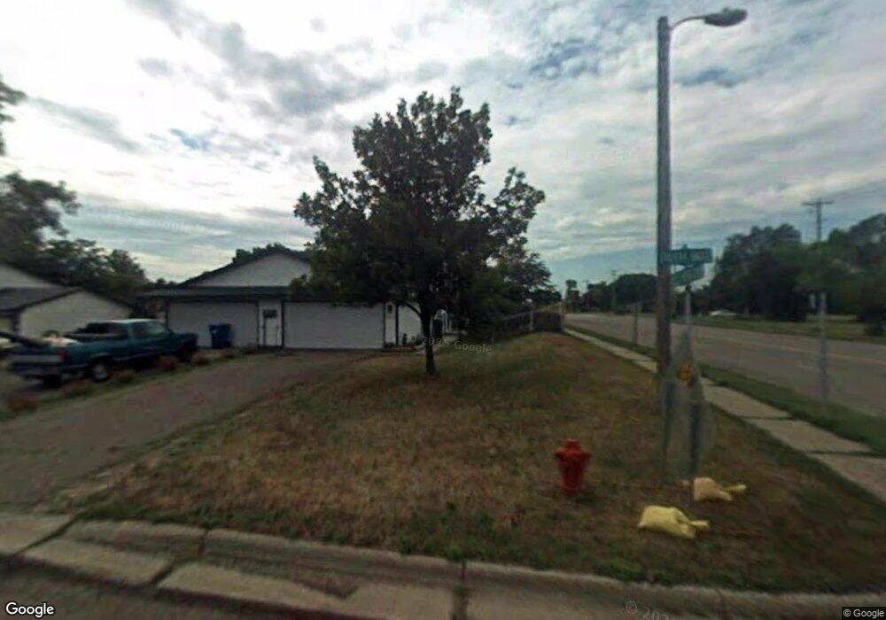 7431 74th Way N, Brooklyn Park, MN 55428 - photo 1