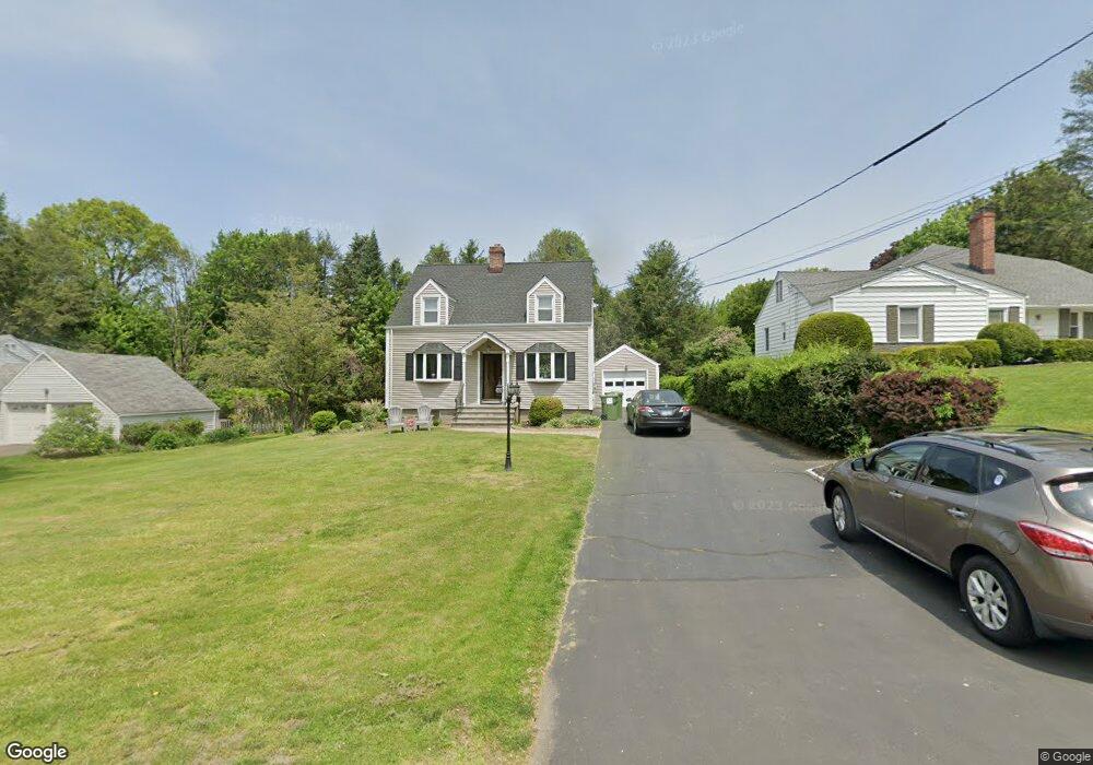 130 Chestnut Hill Rd, Trumbull, CT 06611 - photo 1