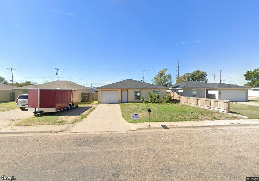 331 N Meredith Ave, Dumas, TX 79029 - photo 1