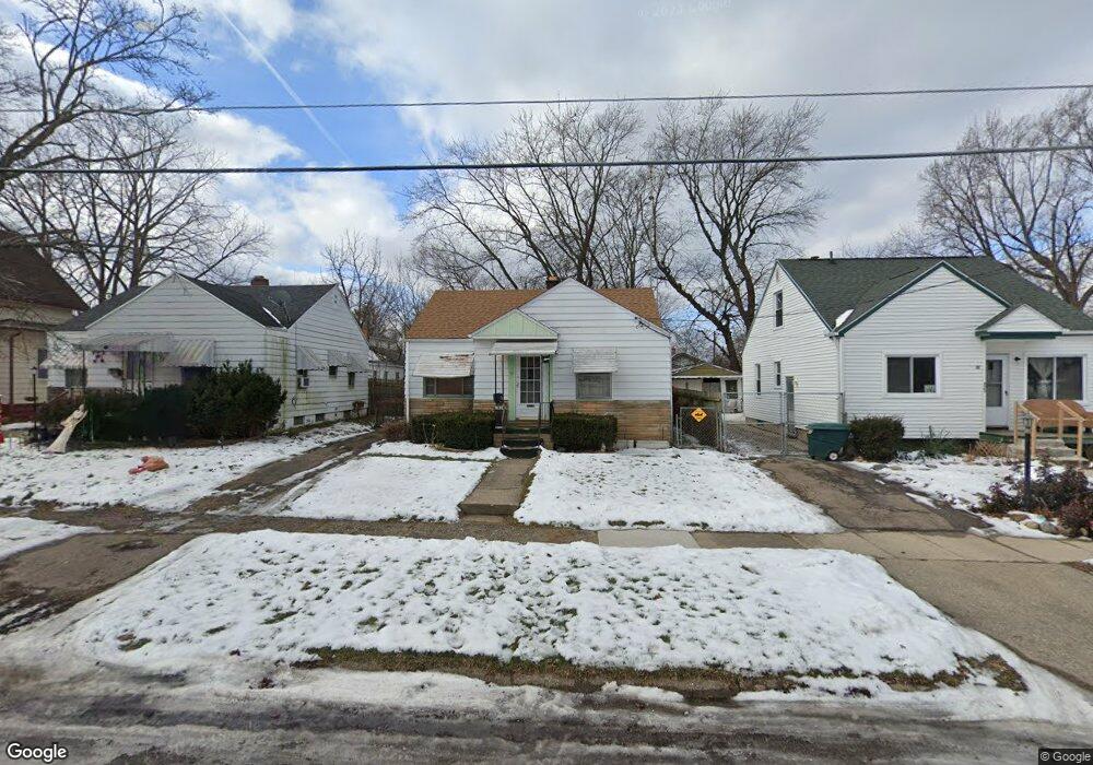 924 Stocker Ave, Flint, MI 48503 - photo 1