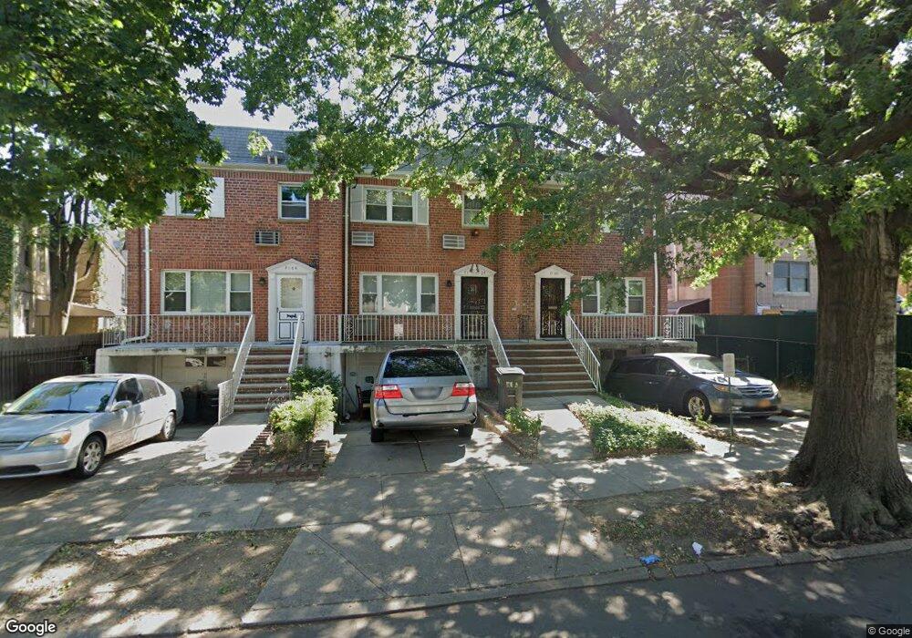 7107 Vleigh Place, Flushing, NY 11367 - photo 1