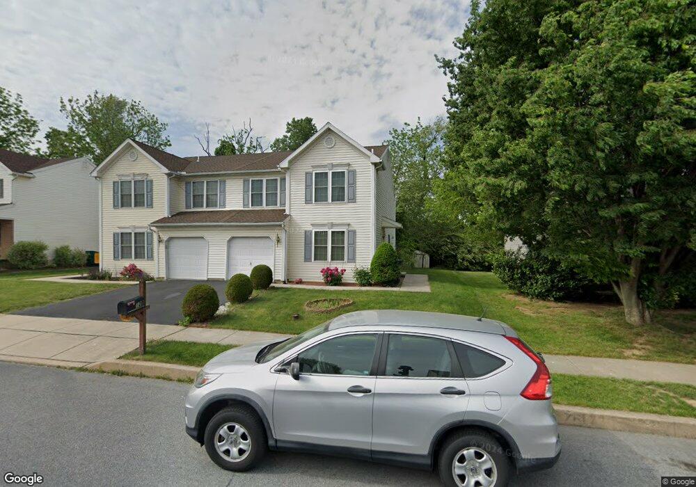 128 Bainbridge Cir, Reading, PA 19608 - photo 1