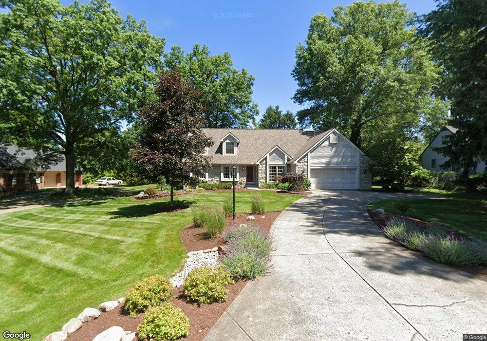 343 Walnut Cliffs Dr, Columbus, OH 43213 - photo 1