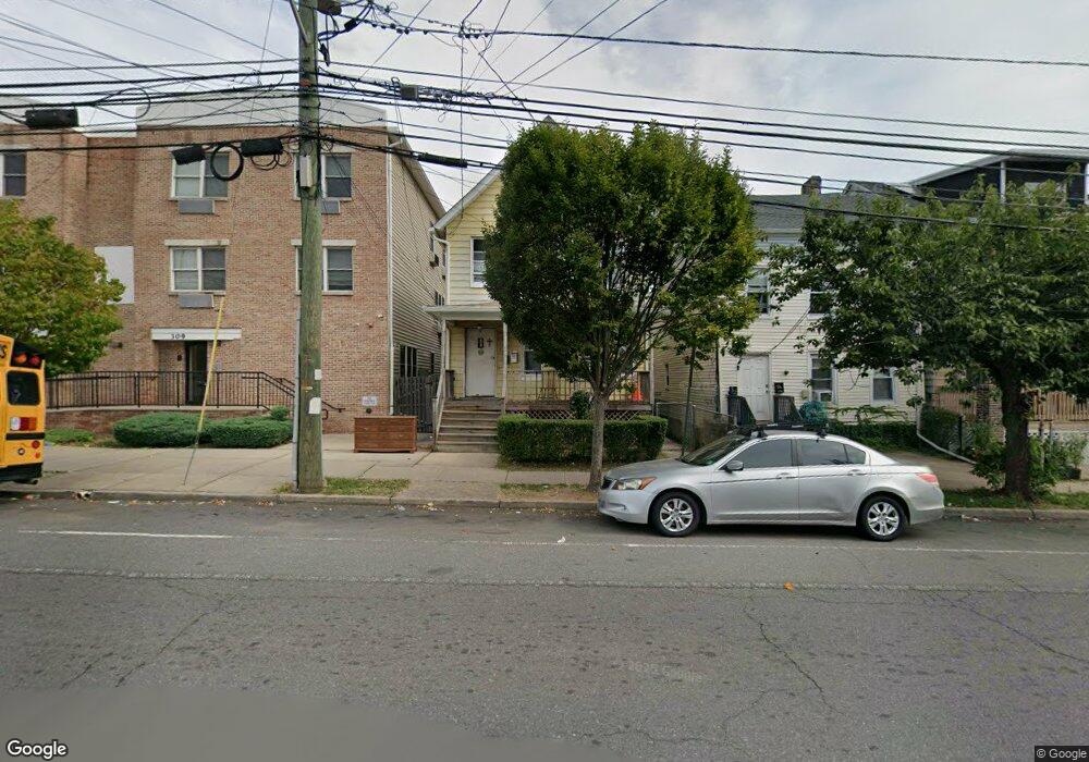 305 Suydam St, New Brunswick, NJ 08901 - photo 1