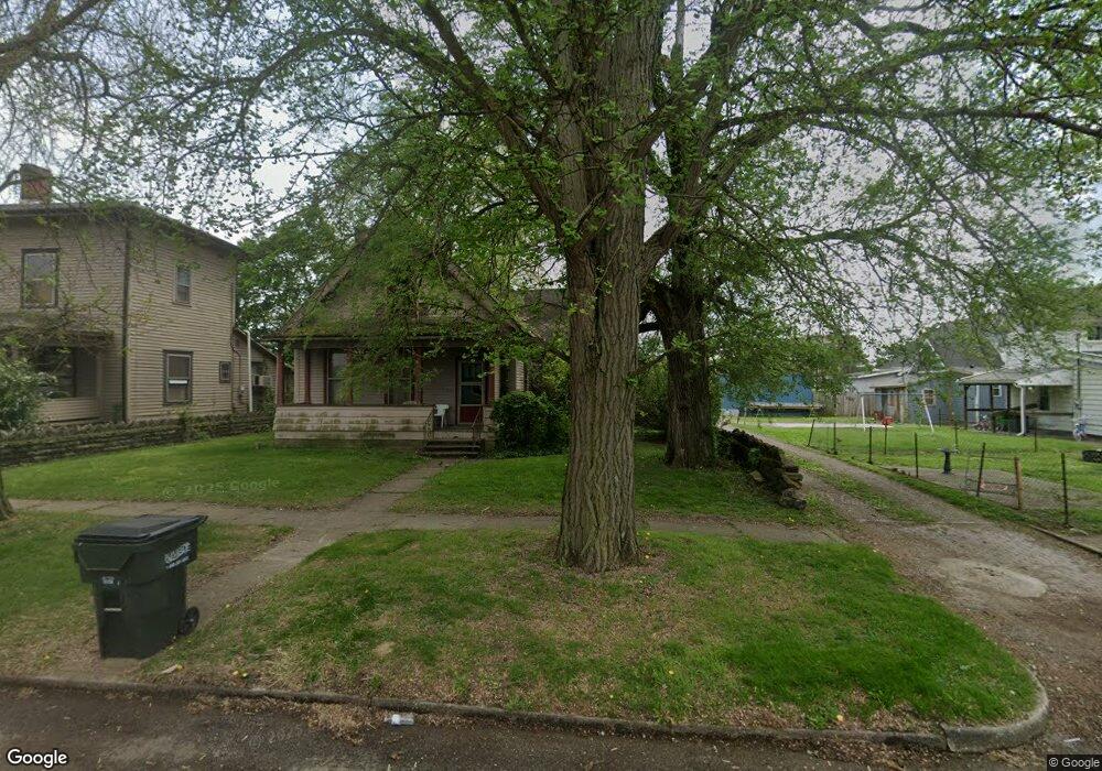 617 Locust St, Coshocton, OH 43812 - photo 1