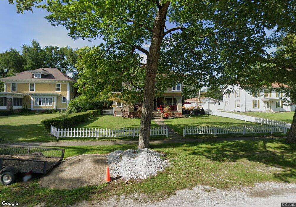 106 E Barker St, Tuscola, IL 61953 - photo 1