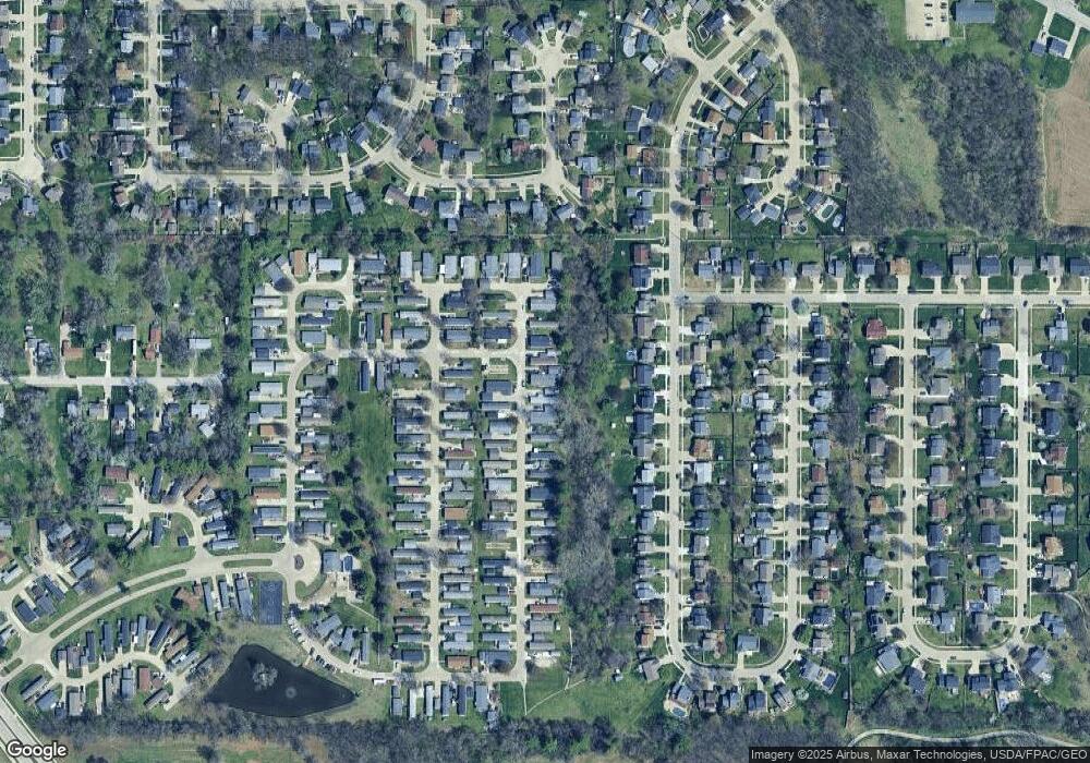 4071 Berwick Dr, Des Moines, IA 50320 - photo 1