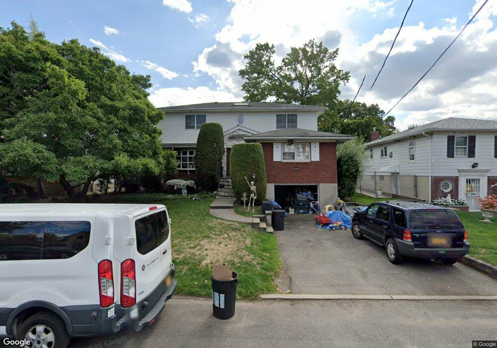 84 Beverly Rd, Staten Island, NY 10305 - photo 1
