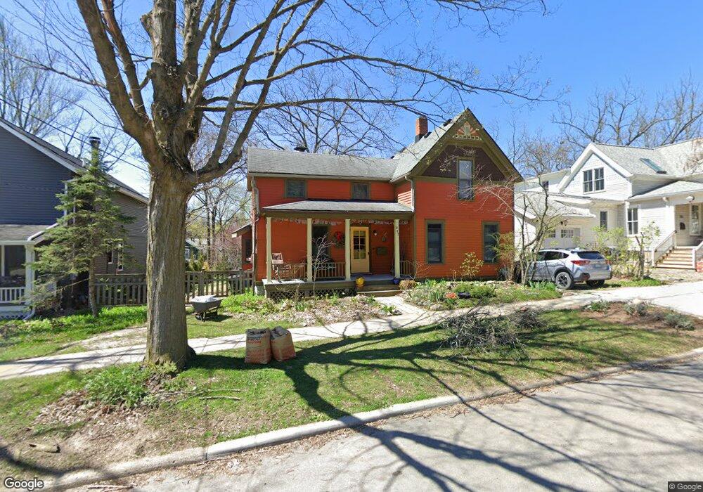 917 Miner St, Ann Arbor, MI 48103 - photo 1