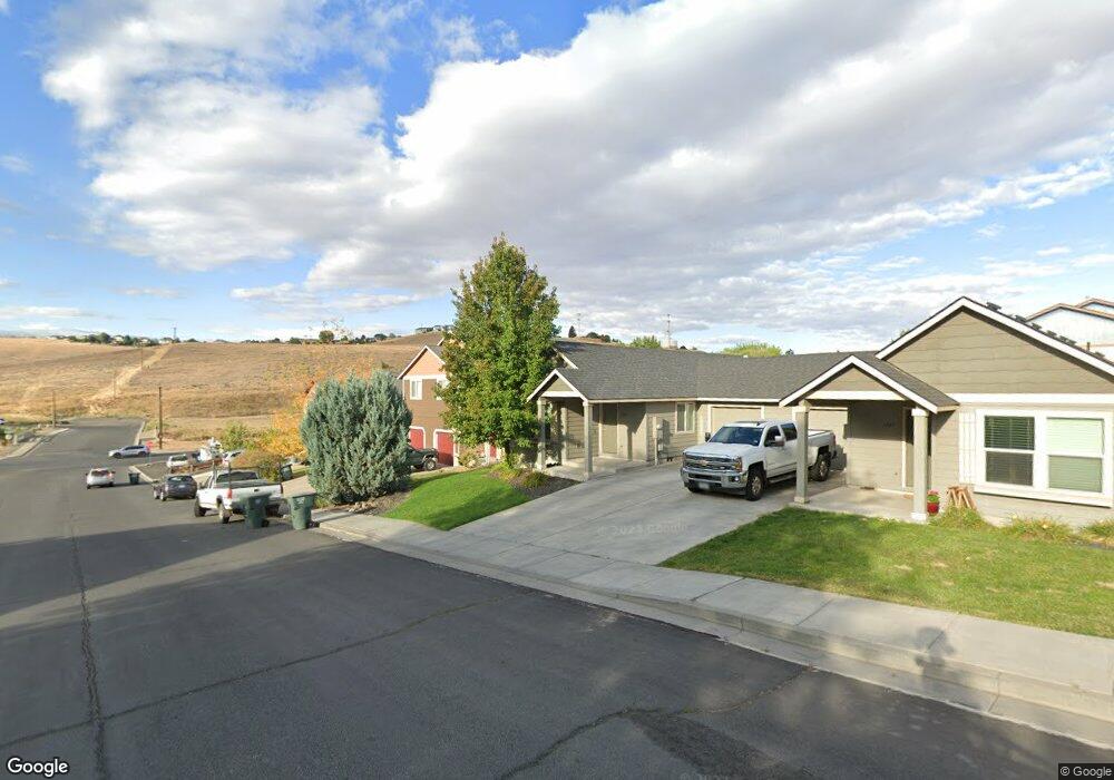 1207 SW Nye Ave, Pendleton, OR 97801 - photo 1