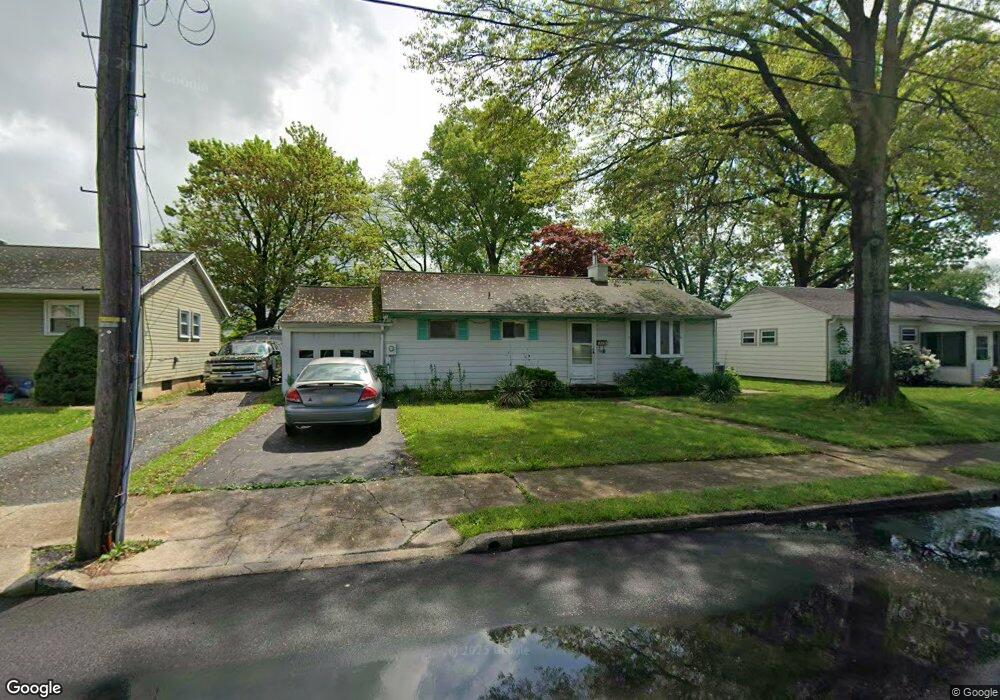 829 Chestnut St, Shoemakersville, PA 19555 - photo 1