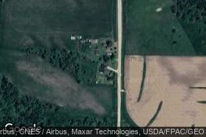 10737 100th Ave, Center Junction, IA 52212