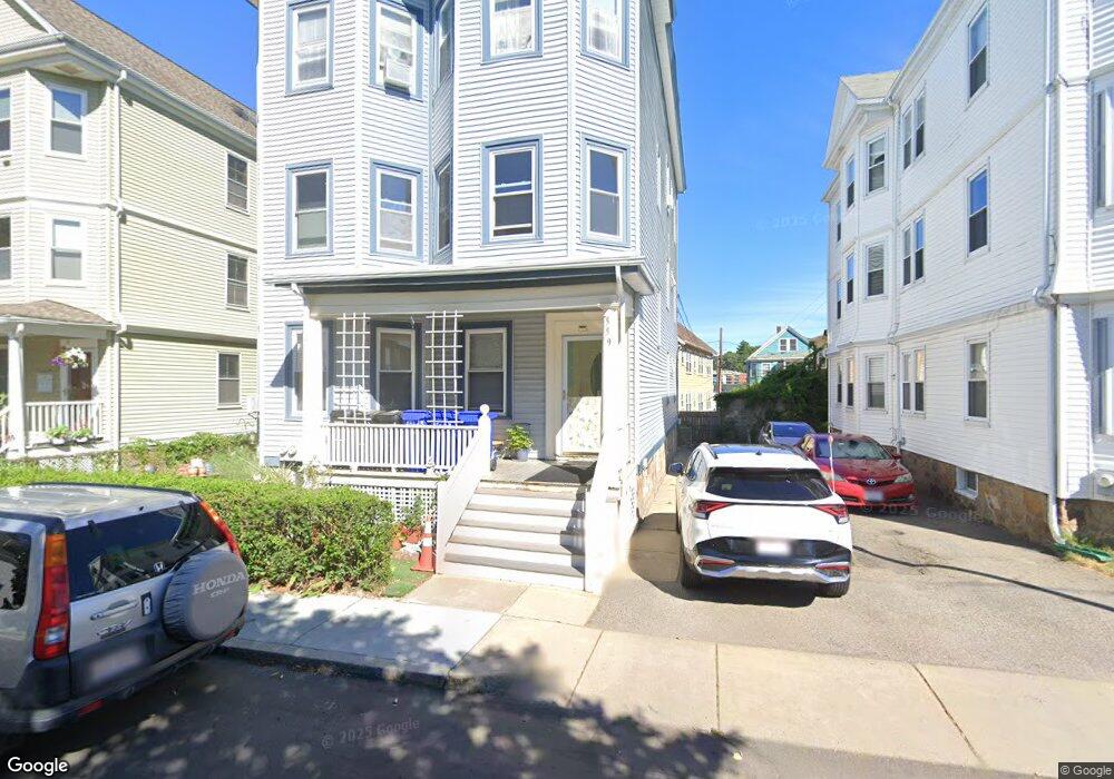 559 Heath St unit 2, Chestnut Hill, MA 02467 - photo 1