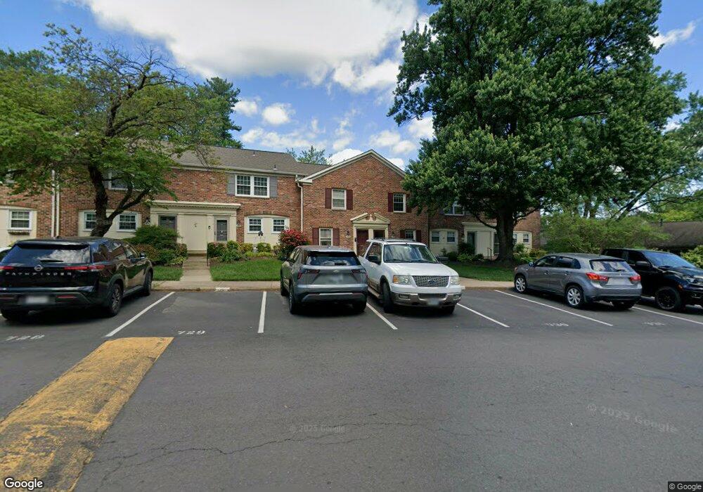 5826 Rexford Dr unit 730, Springfield, VA 22152 - photo 1