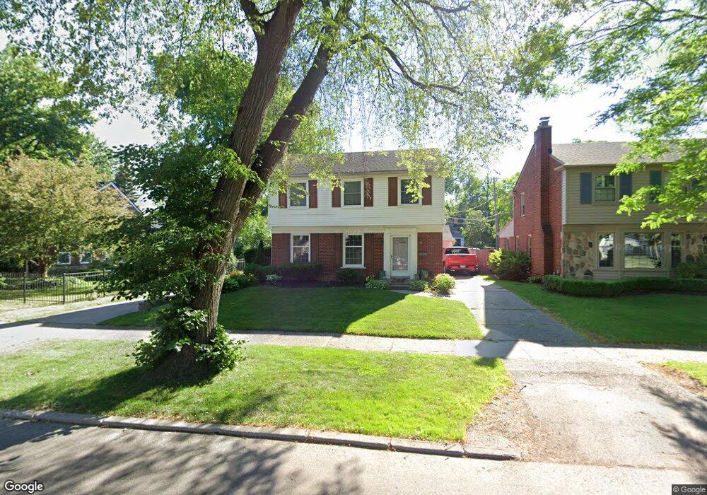 254 Mcmillan Rd, Grosse Pointe Farms, MI 48236 - photo 1