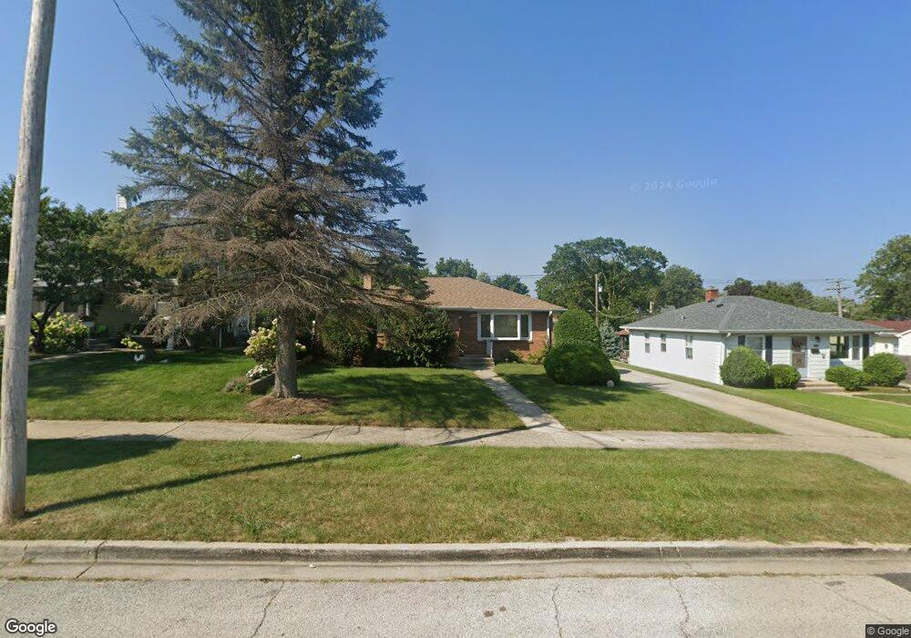 2110 Pearsall Pkwy, Waukegan, IL 60085 - photo 1