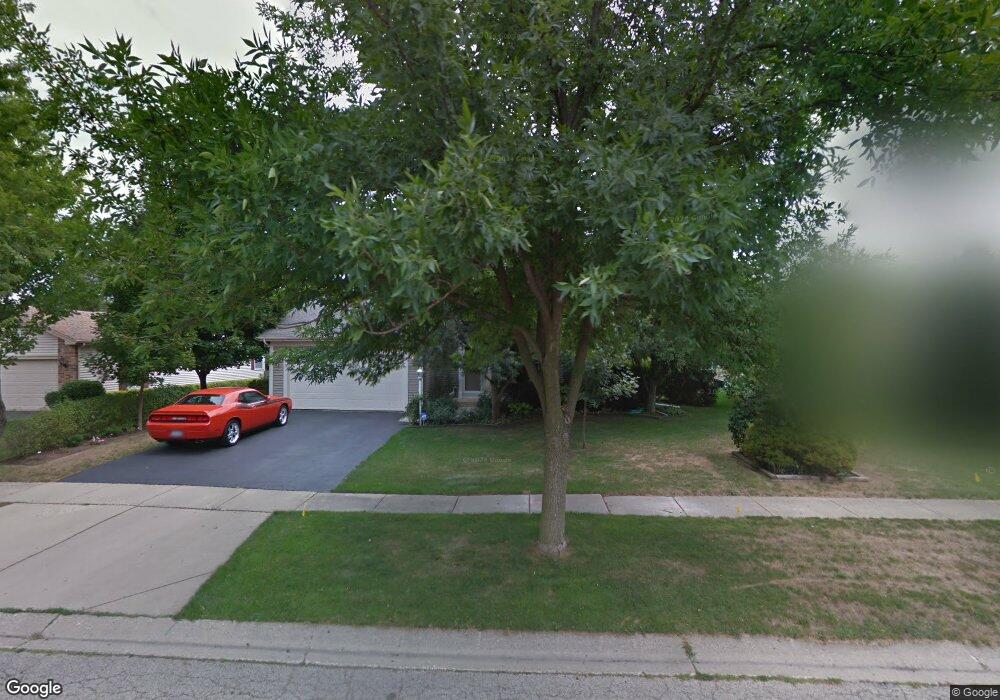 1030 Thornewood Ln, Algonquin, IL 60102 - photo 1