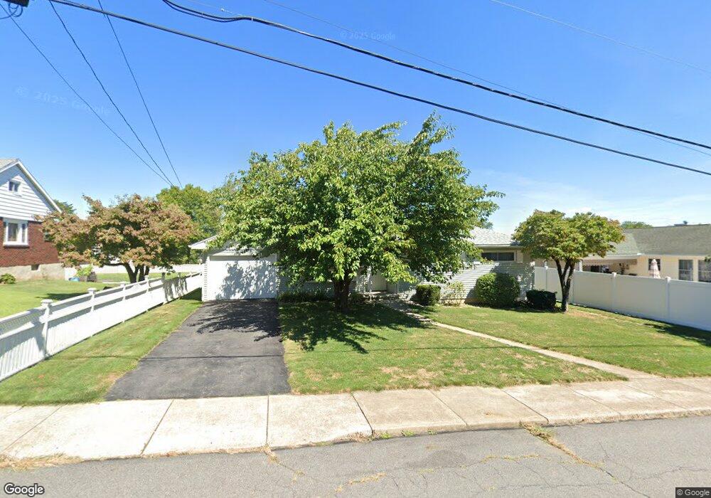 802 W Atherton St, Taylor, PA 18517 - photo 1