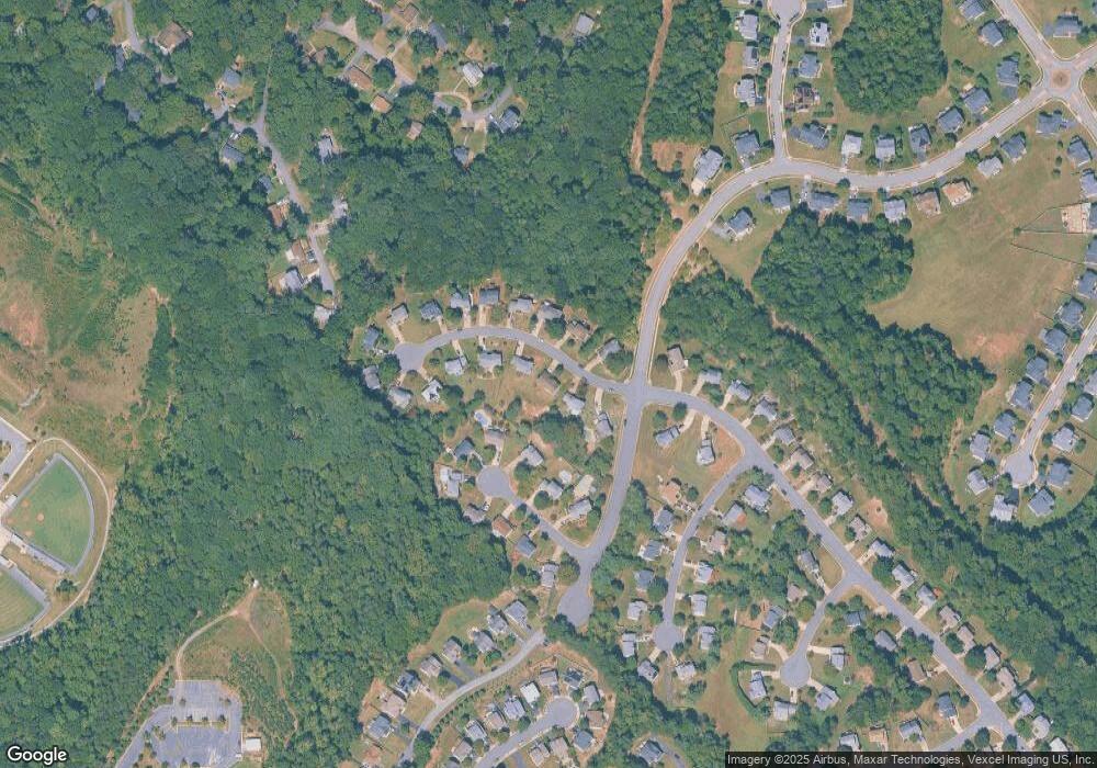 3707 Thomasson Crossing Dr, Triangle, VA 22172 - photo 1