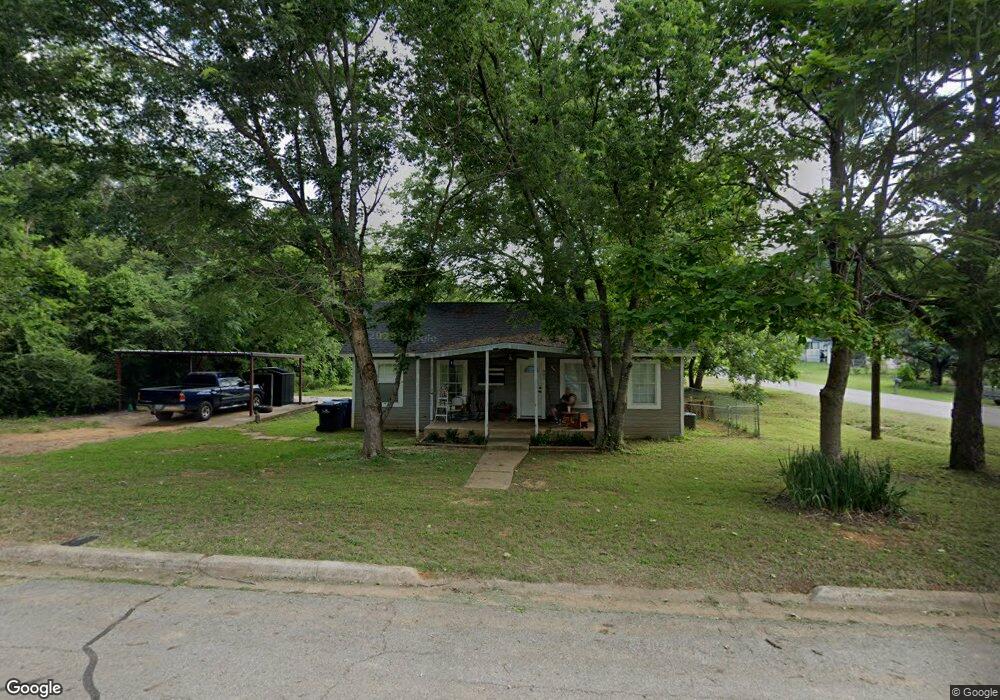 901 Thatcher St, Denison, TX 75020 - photo 1