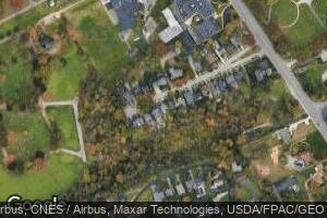 25 Oak Park Ave, Wheeling, WV 26003