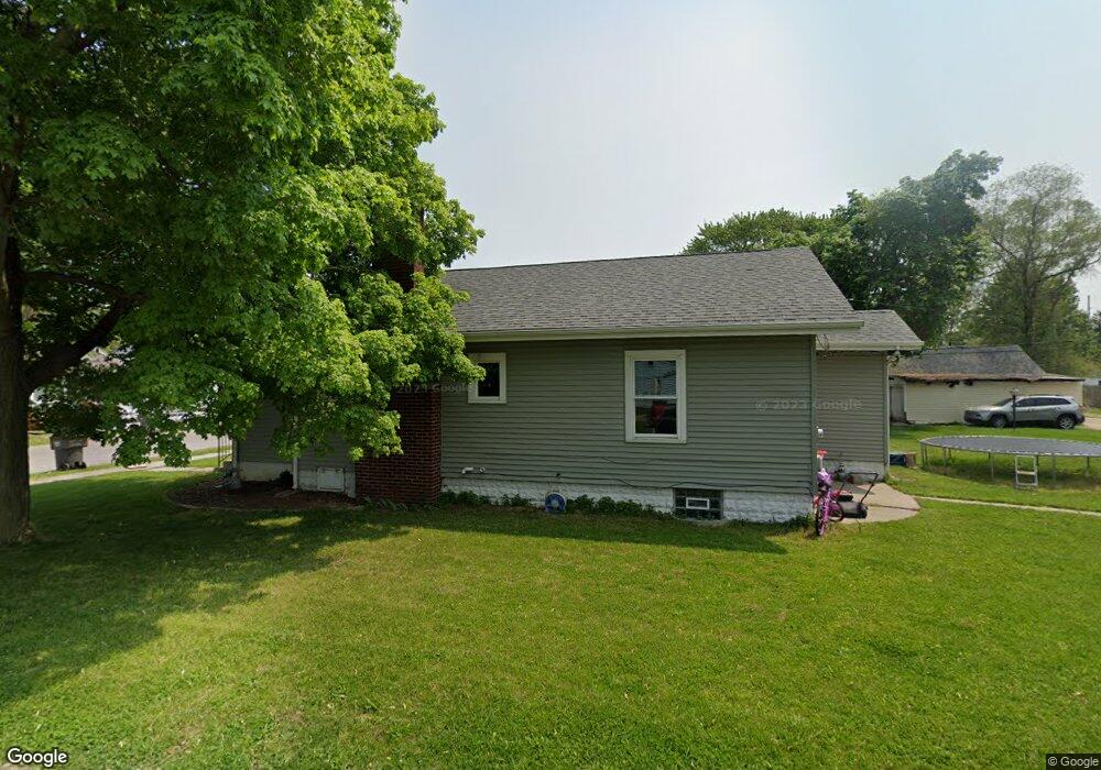 1033 W Hubbard Ave, Elkhart, IN 46516 - photo 1
