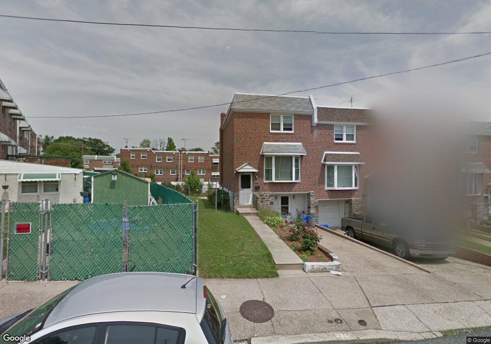 2821 Tolbut St, Philadelphia, PA 19136 - photo 1