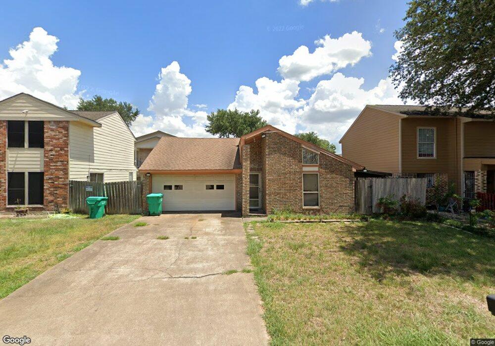 9706 Debbie Ln, Houston, TX 77038 - photo 1