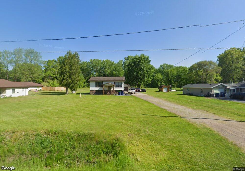 1830 W Curtis Rd, Saginaw, MI 48601 - photo 1