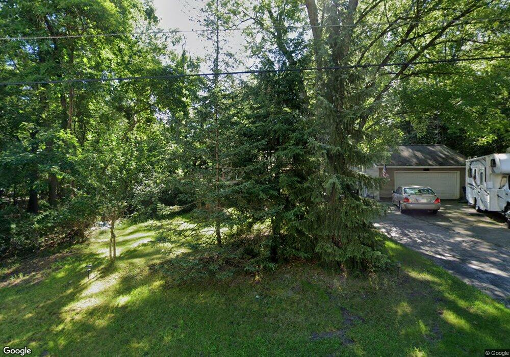 405 Pinewood Dr, Michiana Shores, IN 46360 - photo 1